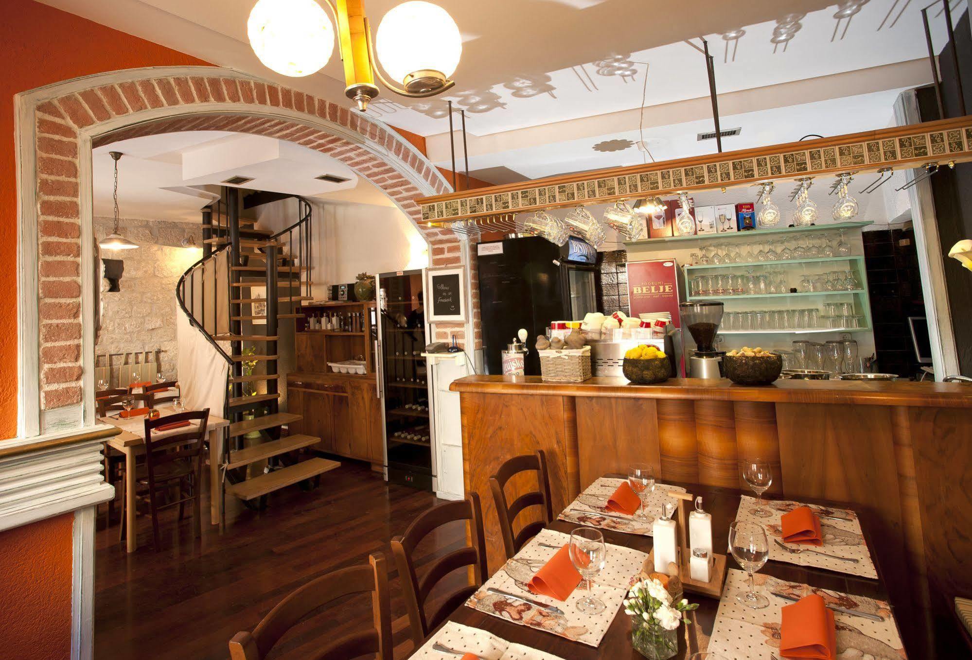Vanjaka Bed And Breakfast Trogir Dış mekan fotoğraf